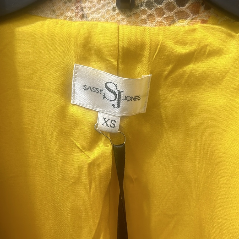Sassy Jones Samba Blazer - Picture 2 of 2